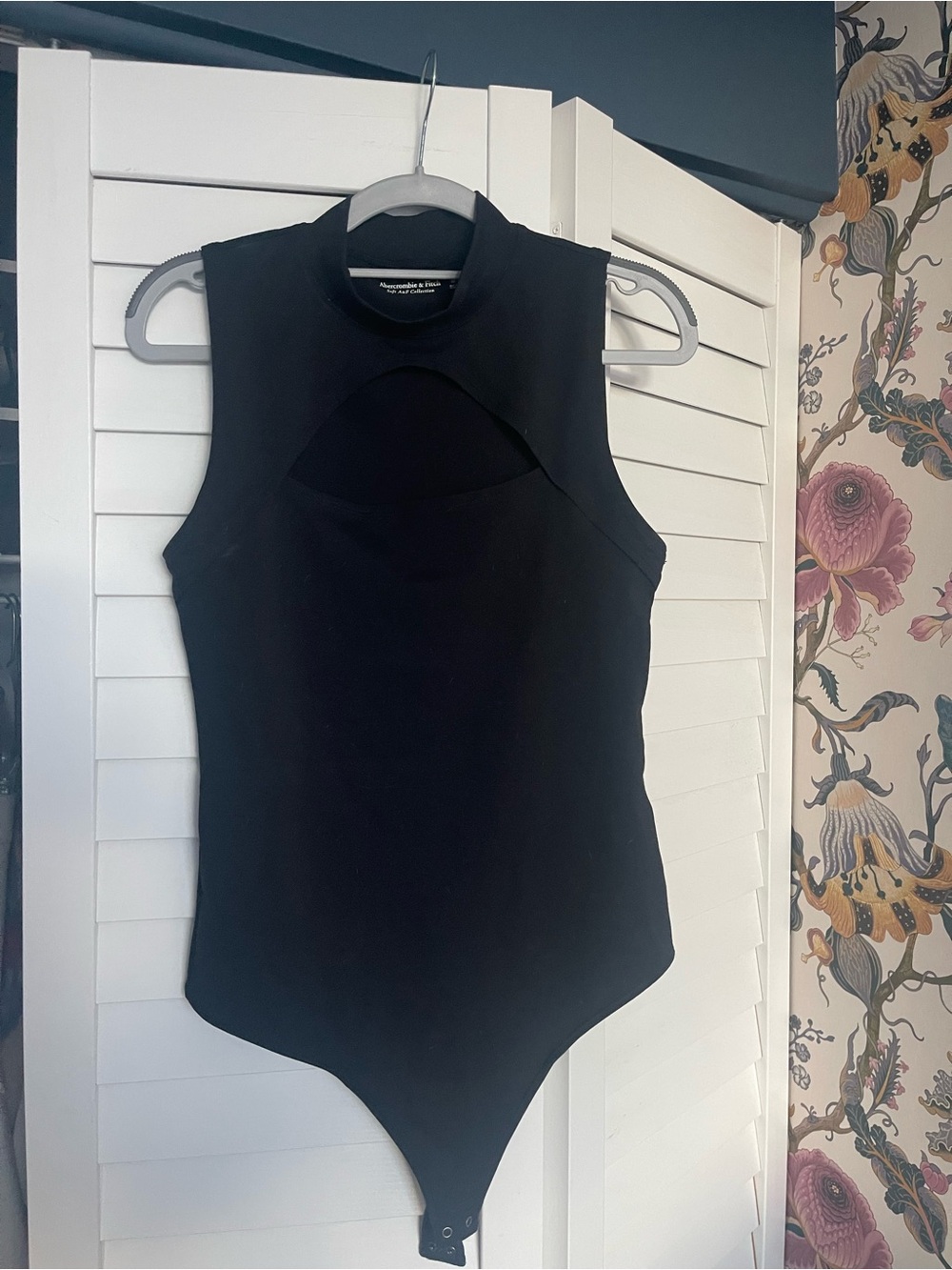 Abercrombie & Fitch Black Sleeveless Keyhole Bodysuit